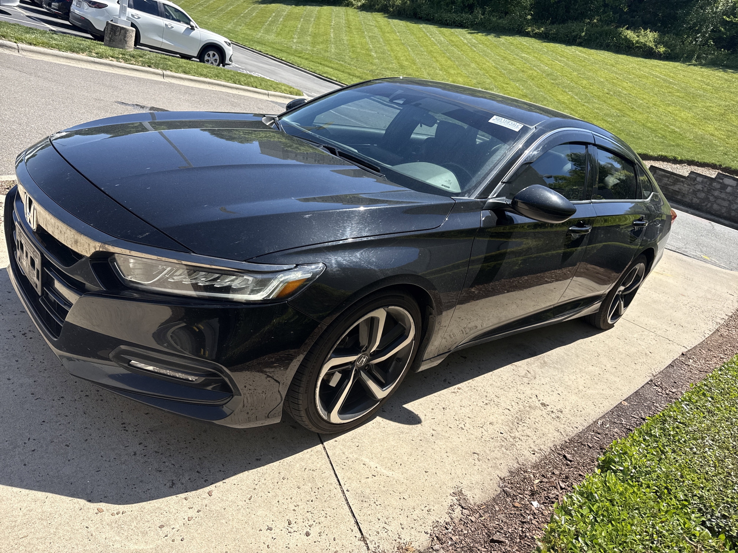 2020 Honda Accord Sport photo 5