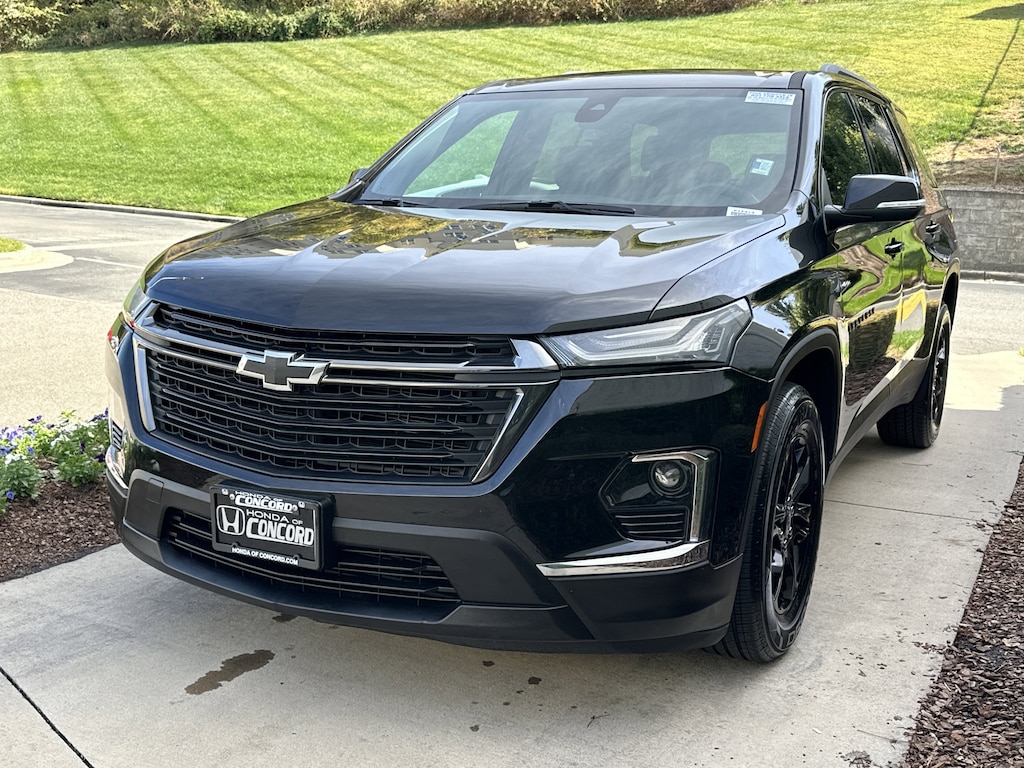 Used 2023 Chevrolet Traverse LT Leather SUV