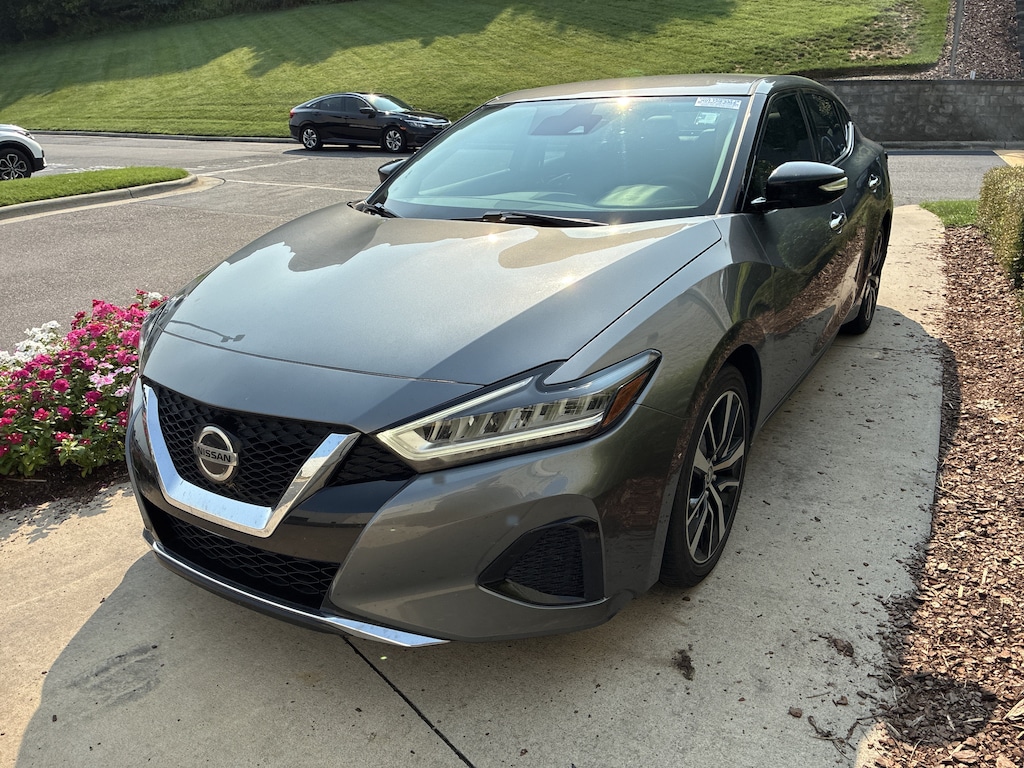 Used 2021 Nissan Maxima SV Sedan