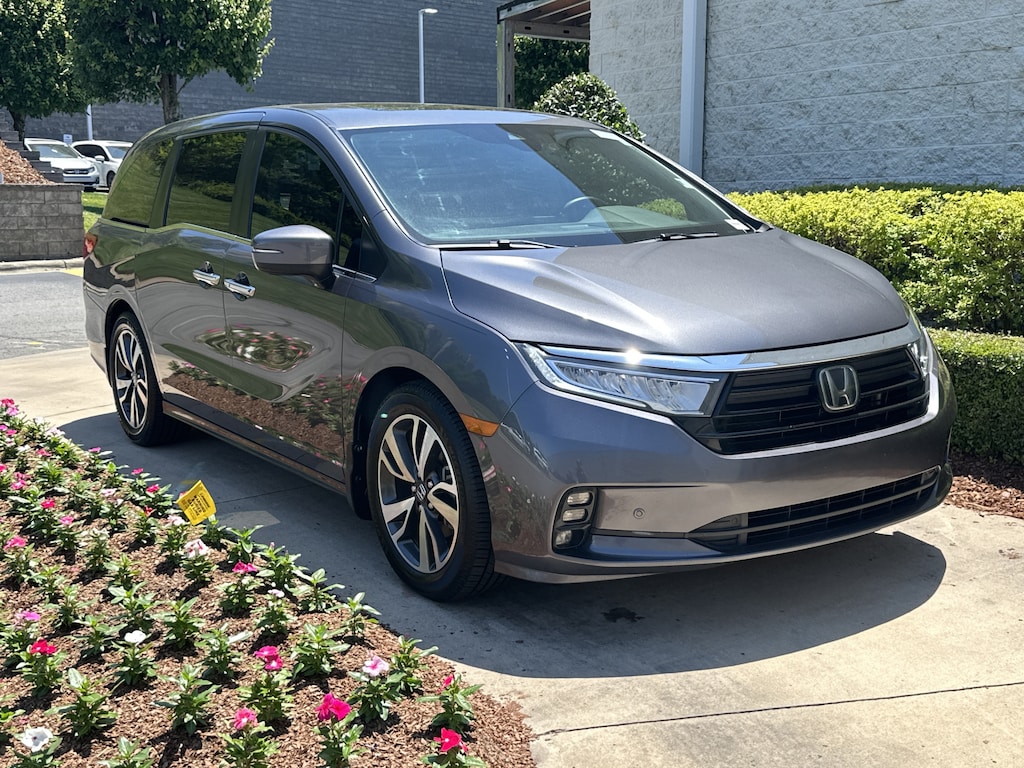 Used 2023 Honda Odyssey Touring Minivan