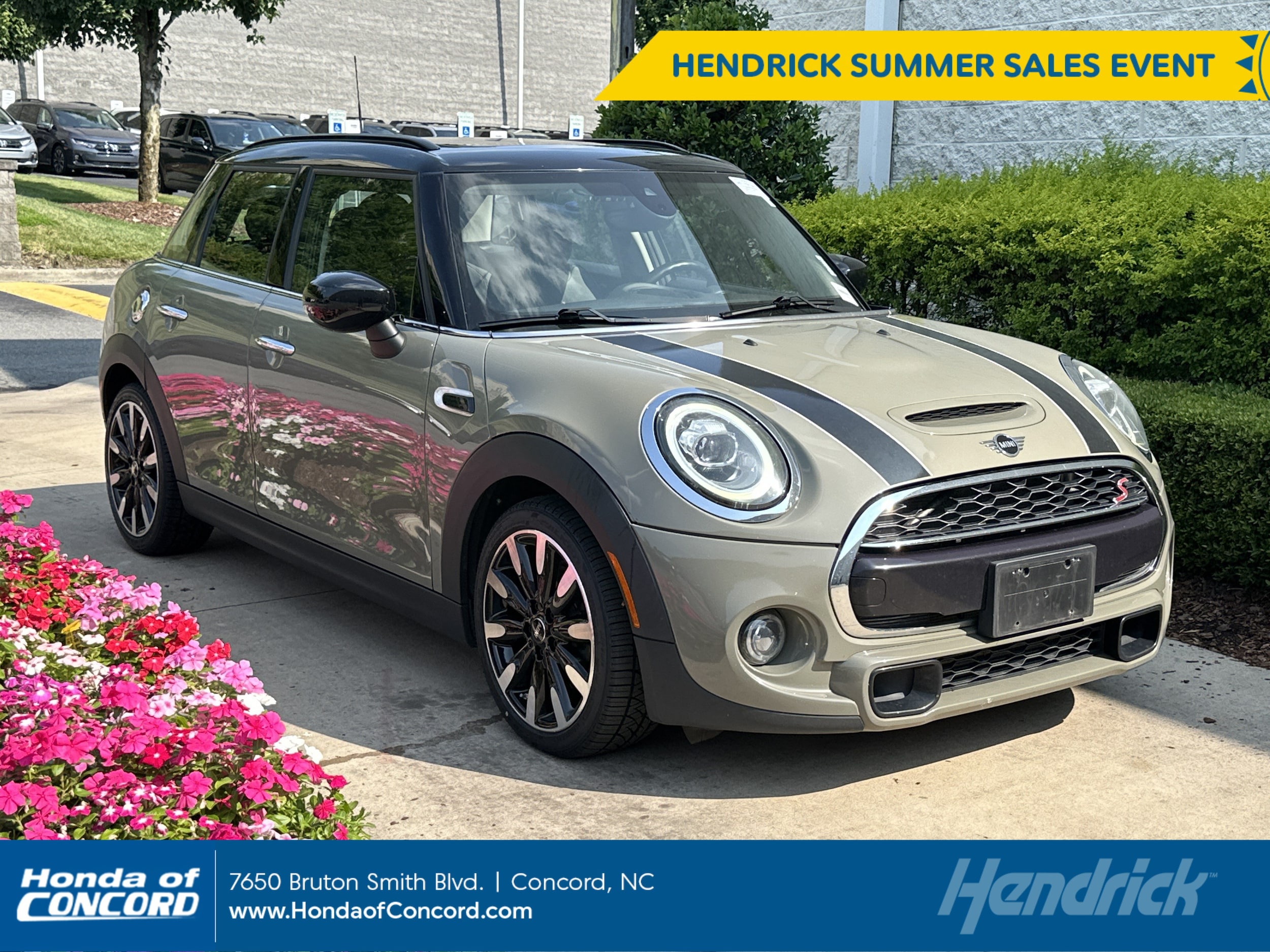 2020 MINI Hardtop Cooper S's photo