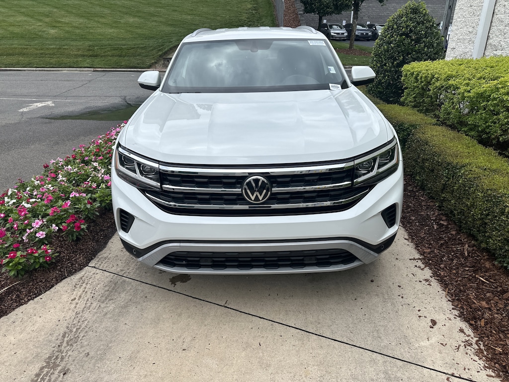Used 2022 Volkswagen Atlas Cross Sport 3.6L V6 SE w/Technology SUV