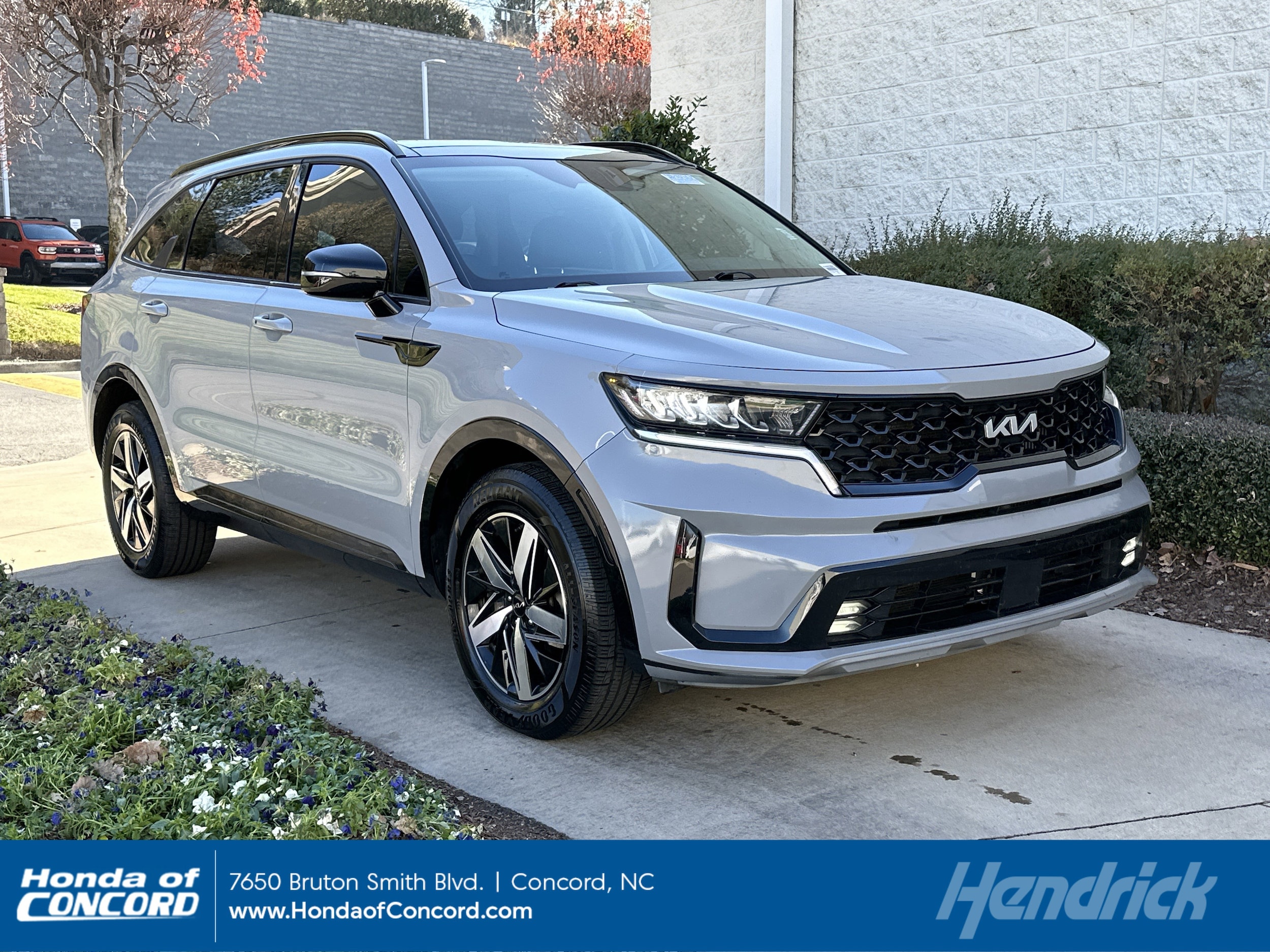 2022 Kia Sorento EX's photo