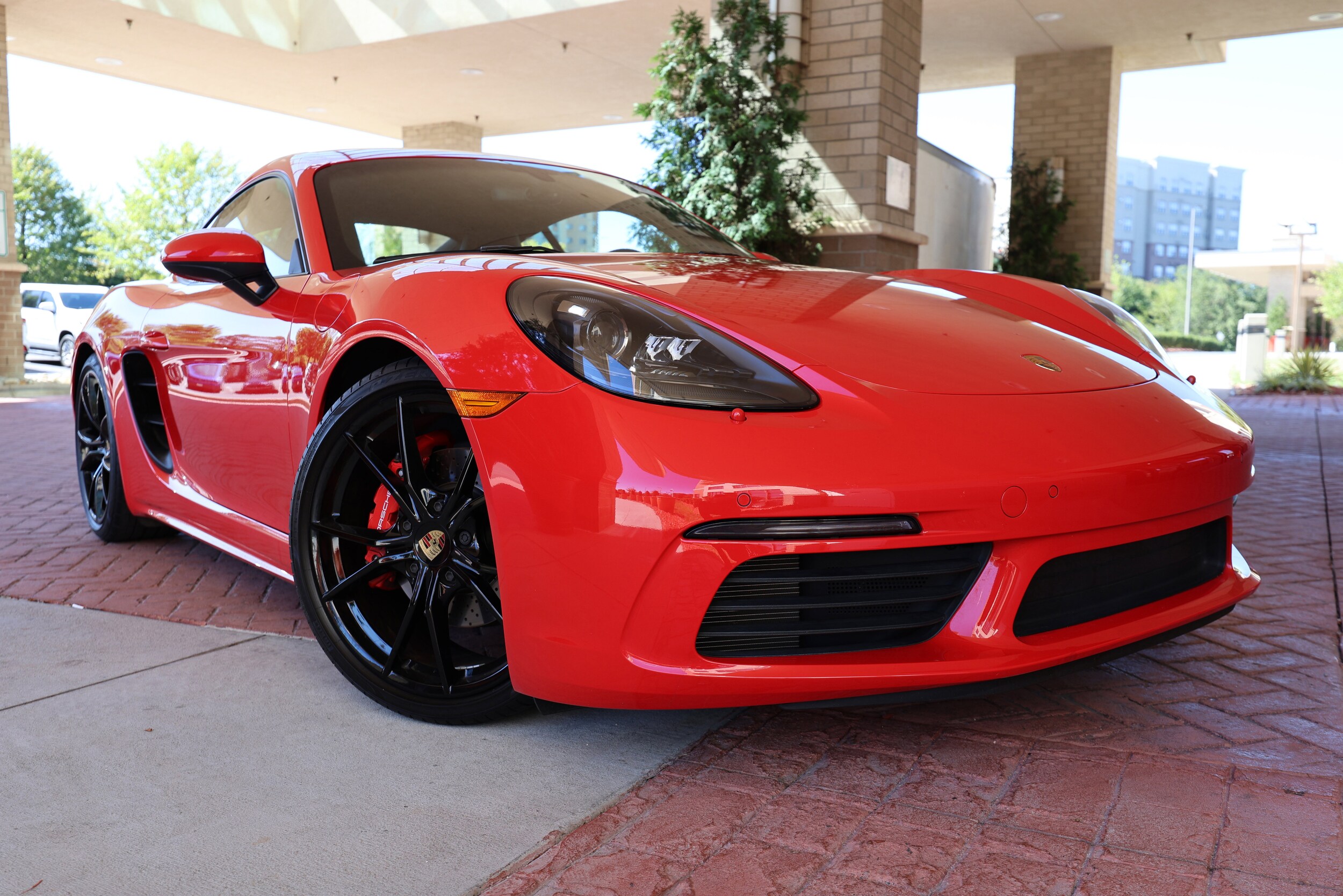 2023 Porsche Cayman S photo 2