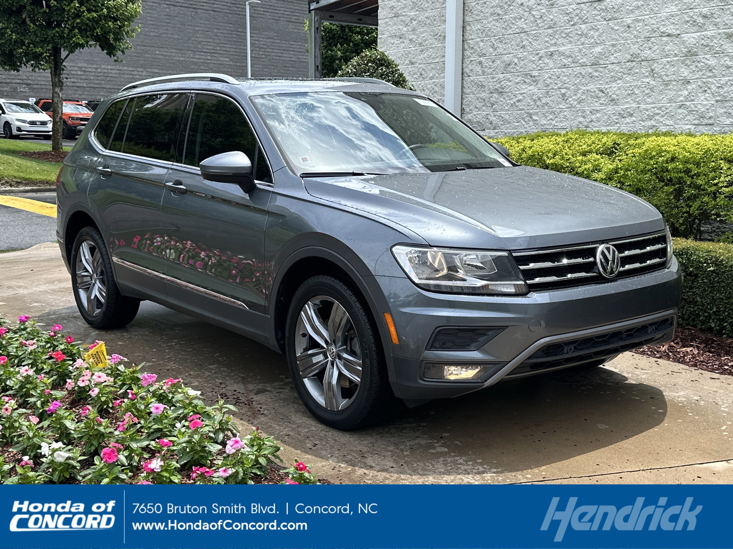 2020 Volkswagen Tiguan 2.0T SEL's photo
