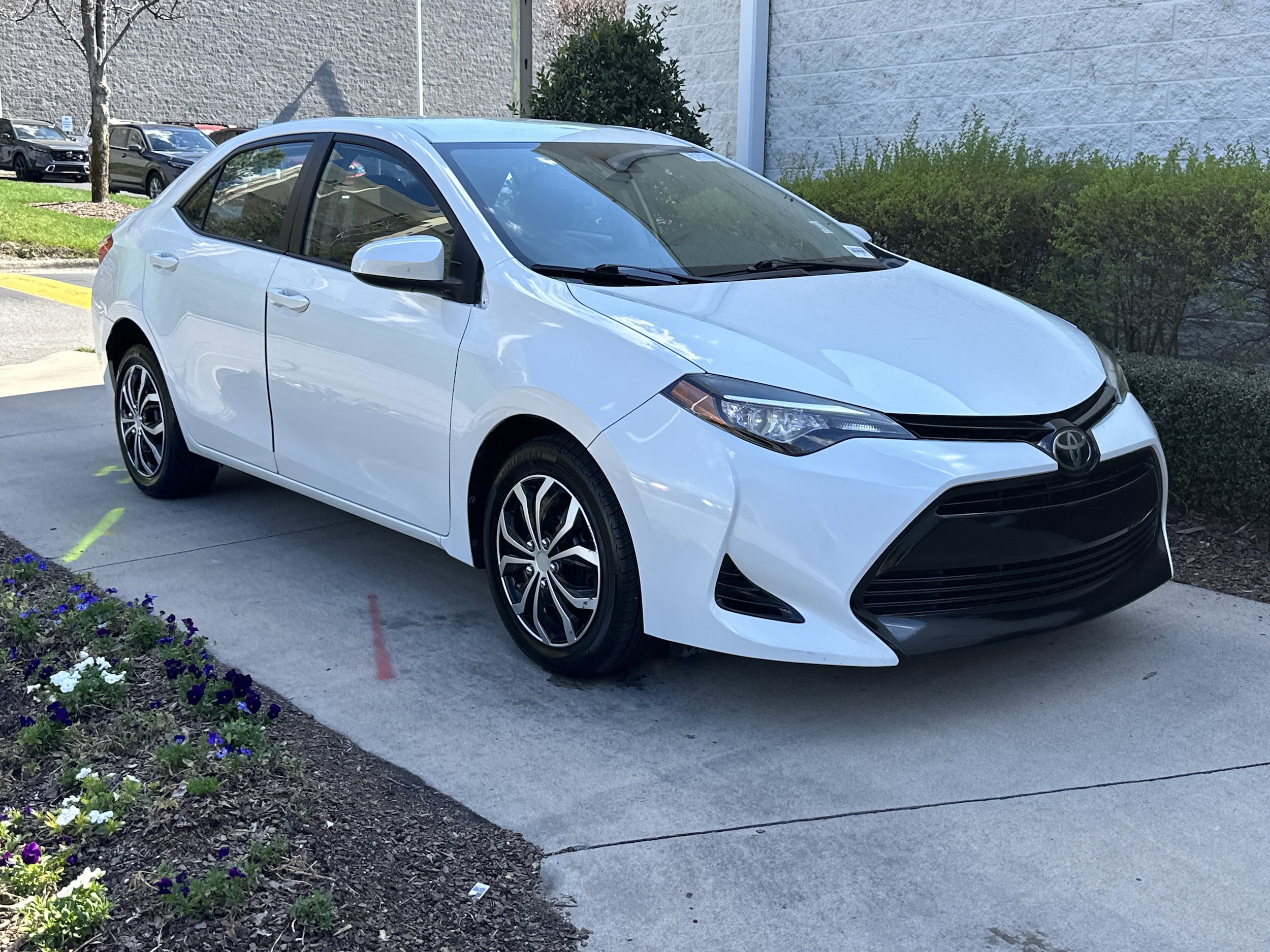 Used 2017 Toyota Corolla LE with VIN 5YFBURHE6HP597061 for sale in Concord, NC