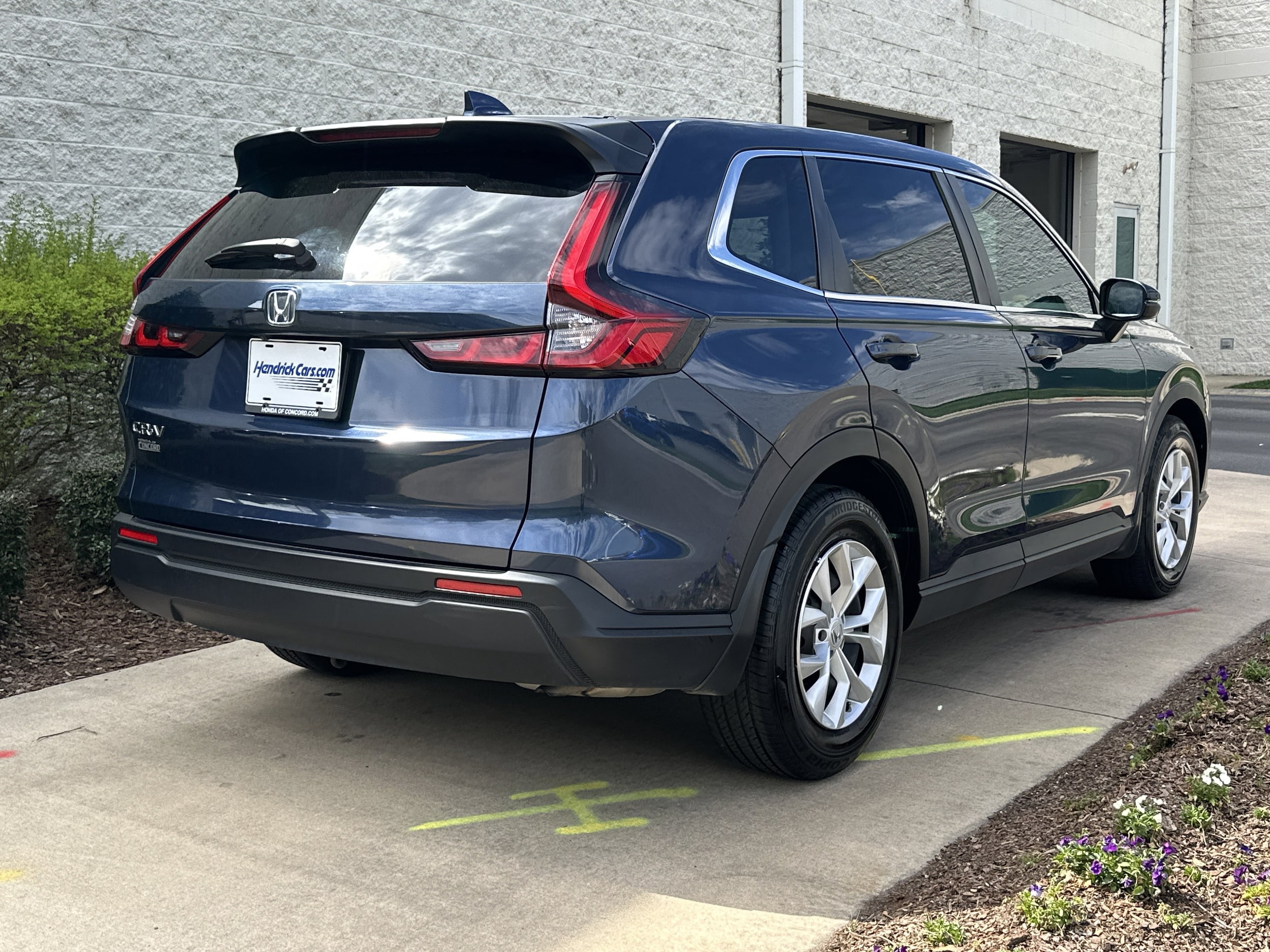 2025 Honda CR-V LX photo 3