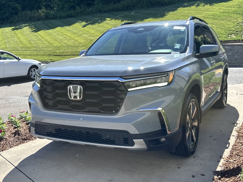 Certified 2024 Honda Pilot Touring SUV