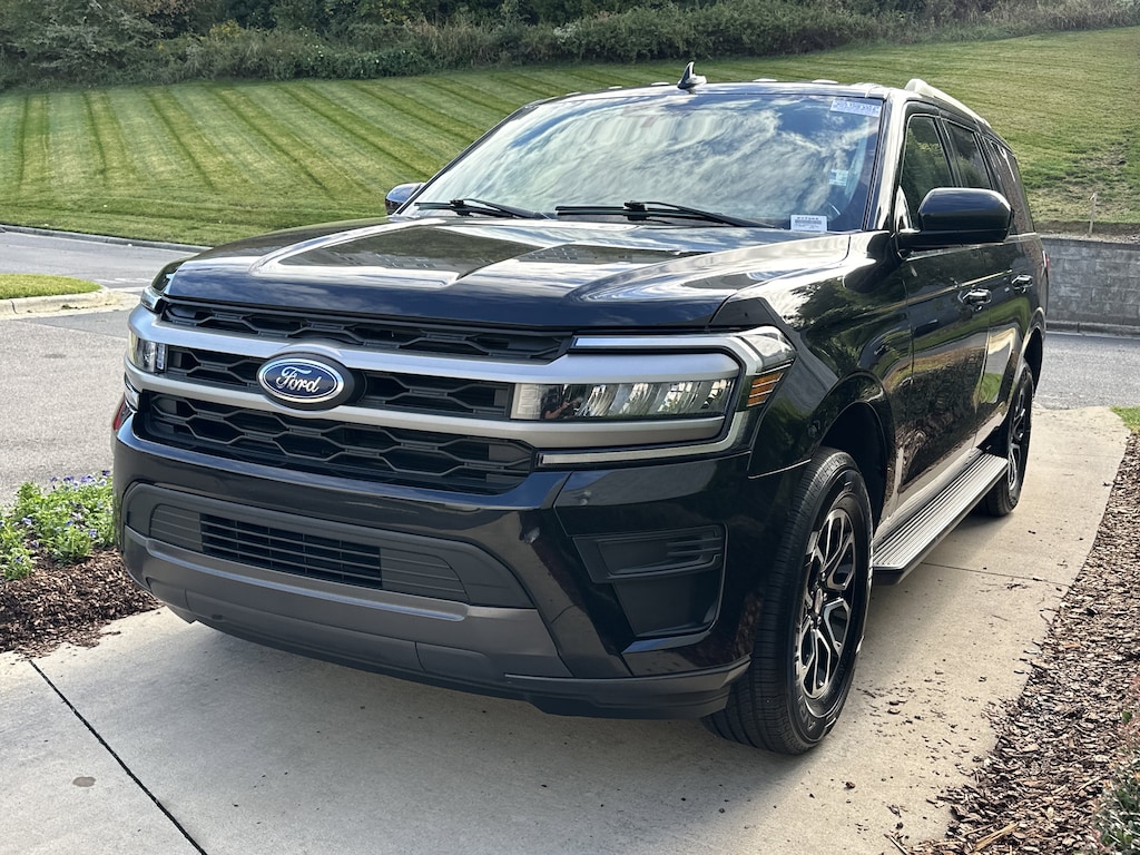 Used 2024 Ford Expedition XLT SUV
