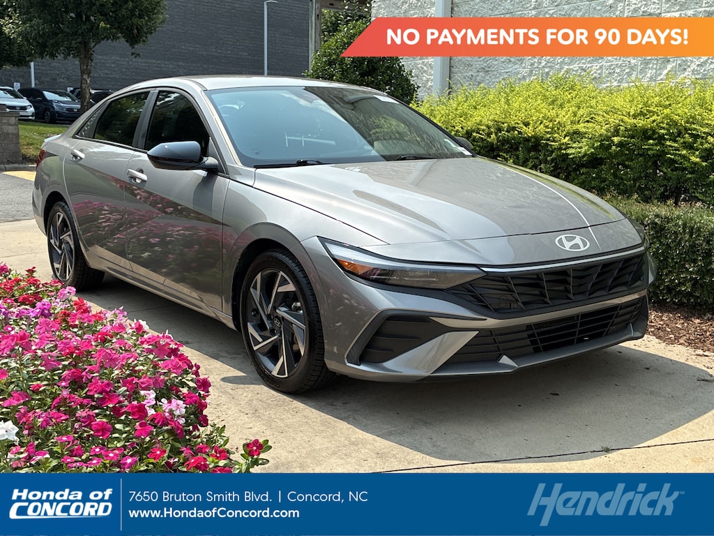 Used 2025 Hyundai Elantra SEL Sport Sedan