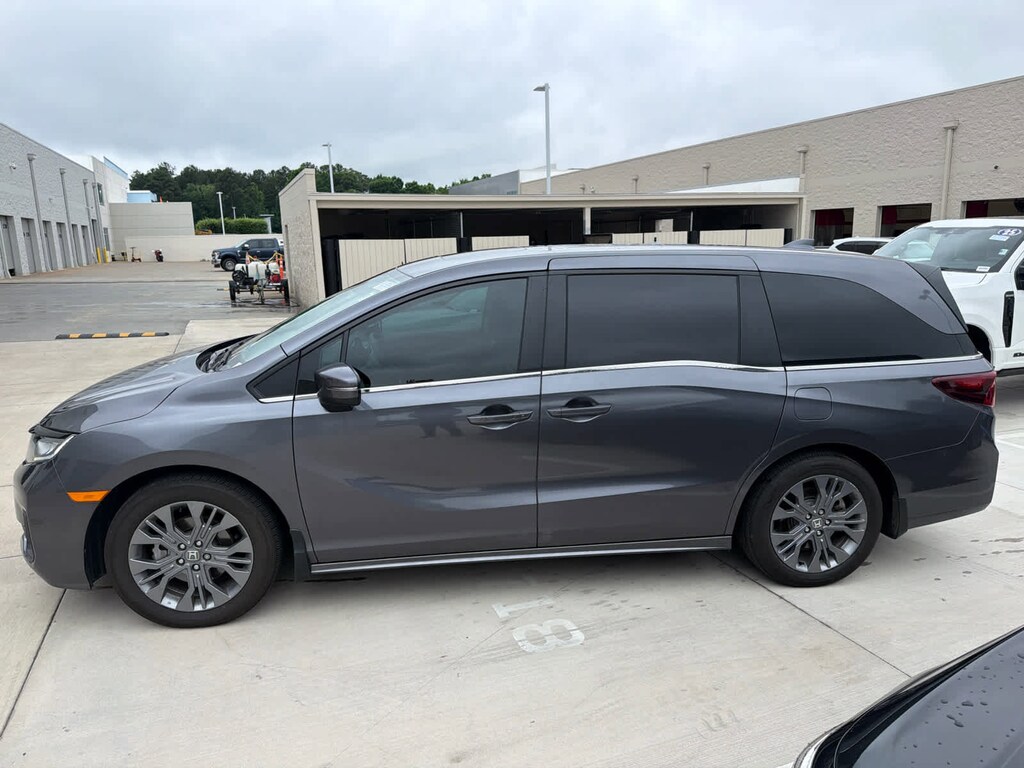 Used 2025 Honda Odyssey Touring Minivan