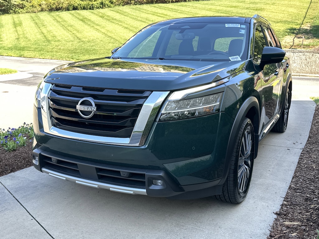 Used 2022 Nissan Pathfinder Platinum SUV