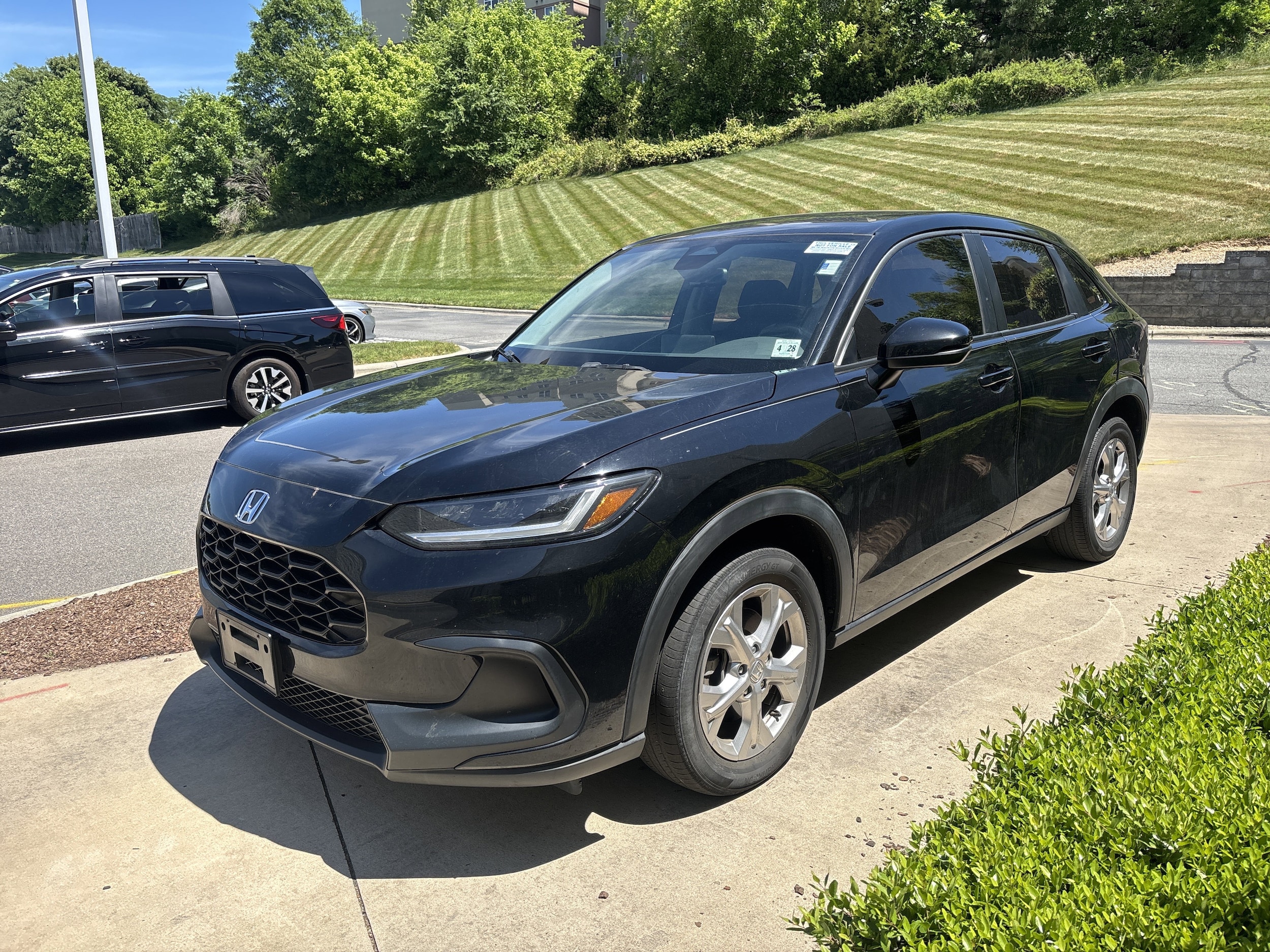 2023 Honda HR-V LX photo 5