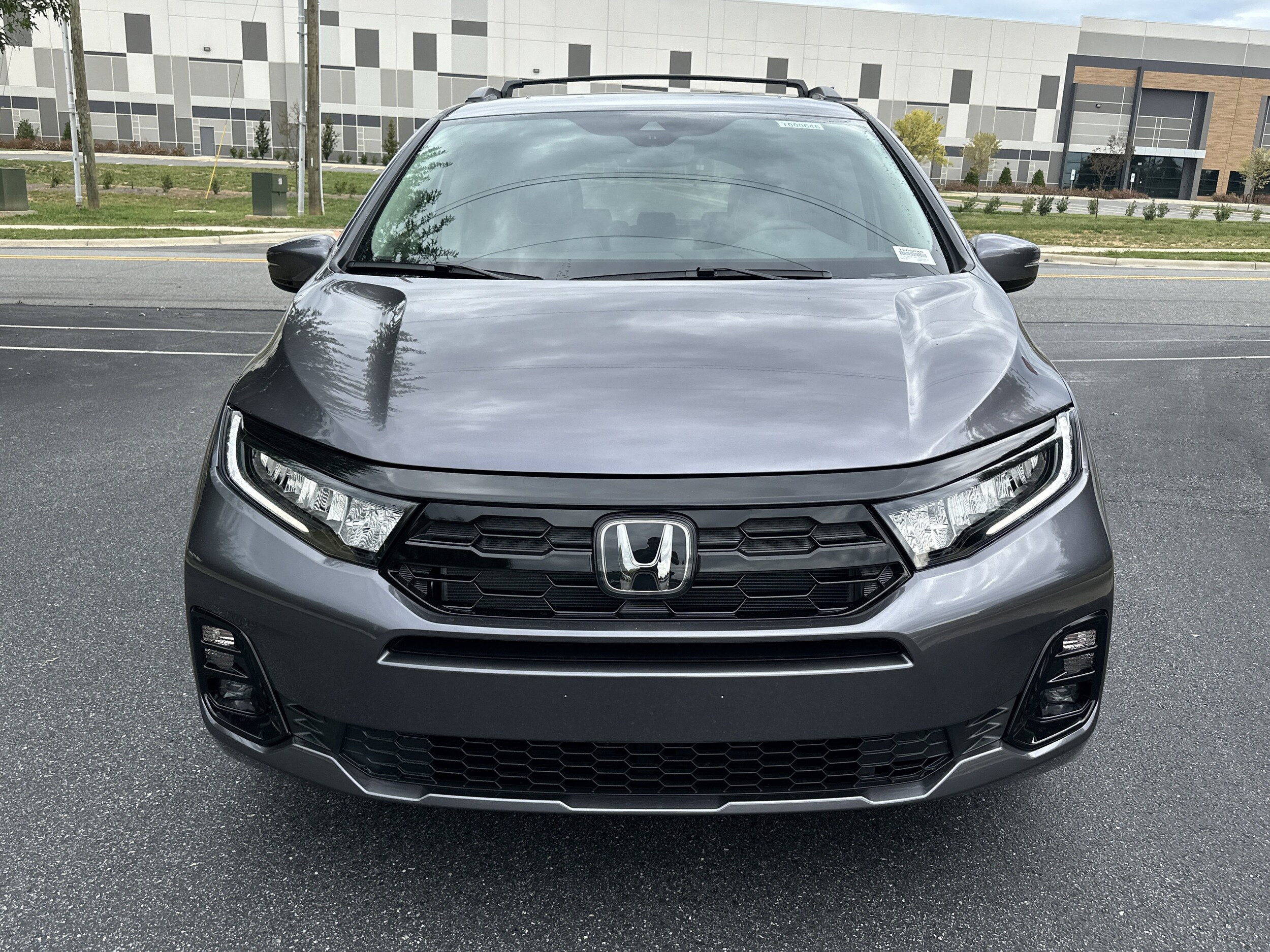 2026 Honda Odyssey Elite photo 2