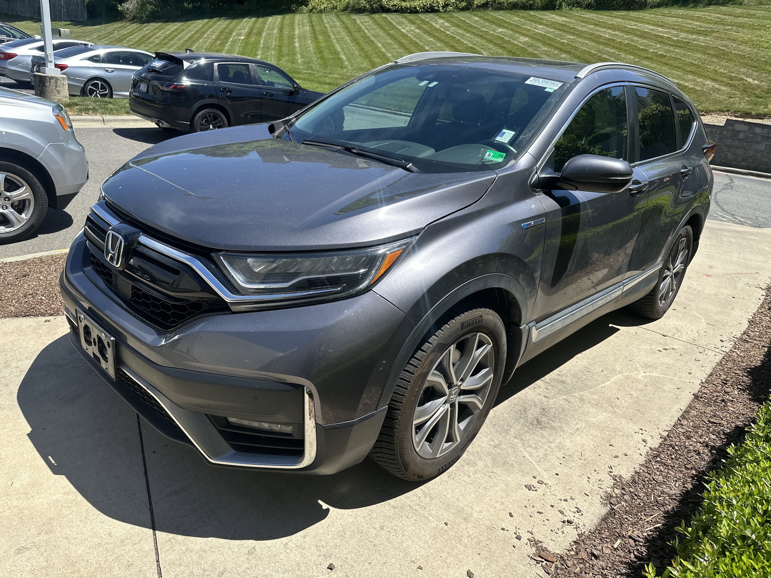 2022 Honda CR-V Hybrid Touring photo 4