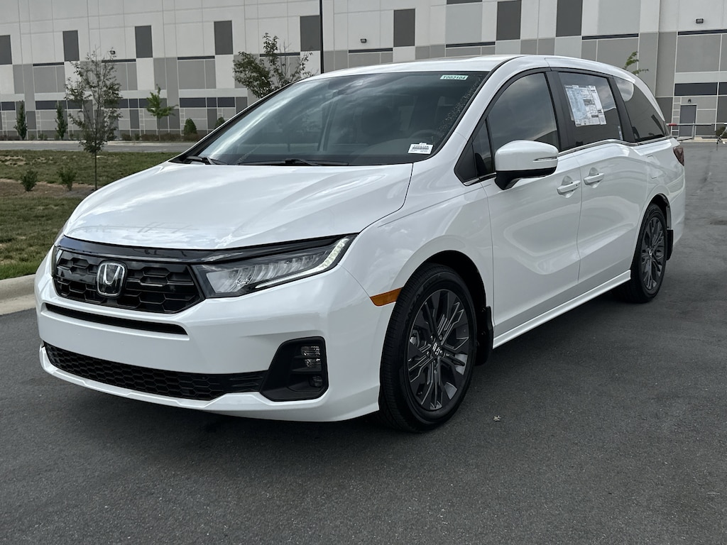 New 2026 Honda Odyssey Touring Minivan