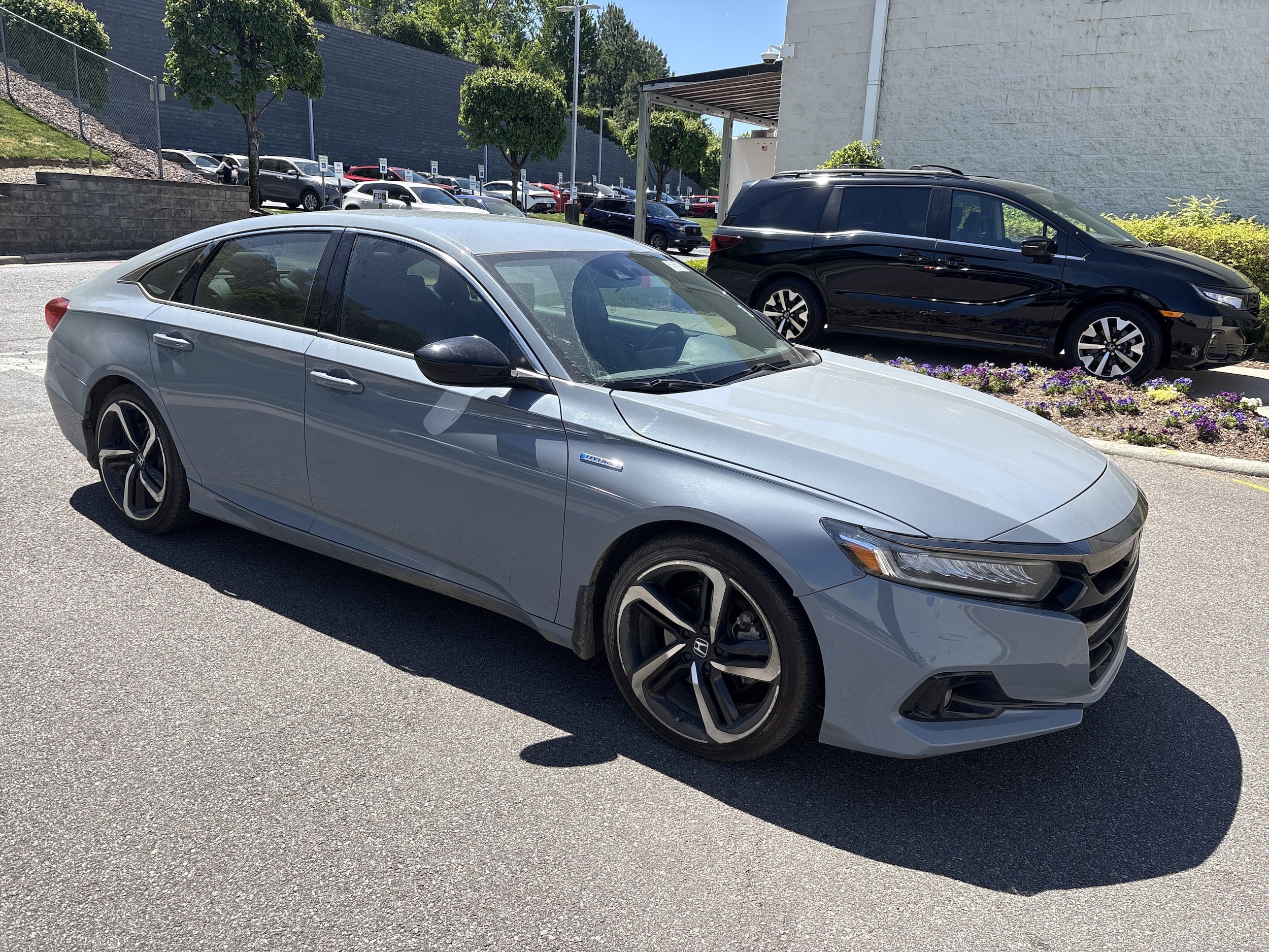 2022 Honda Accord Hybrid Sport photo 2
