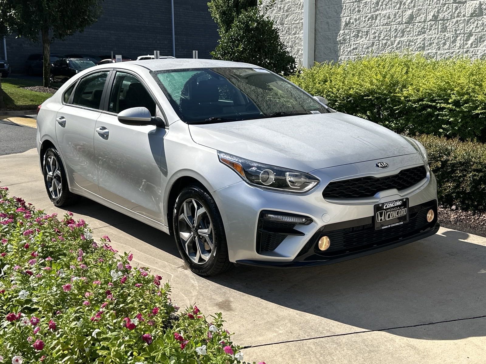 Used 2021 Kia Forte LXS with VIN 3KPF24AD8ME370722 for sale in Concord, NC