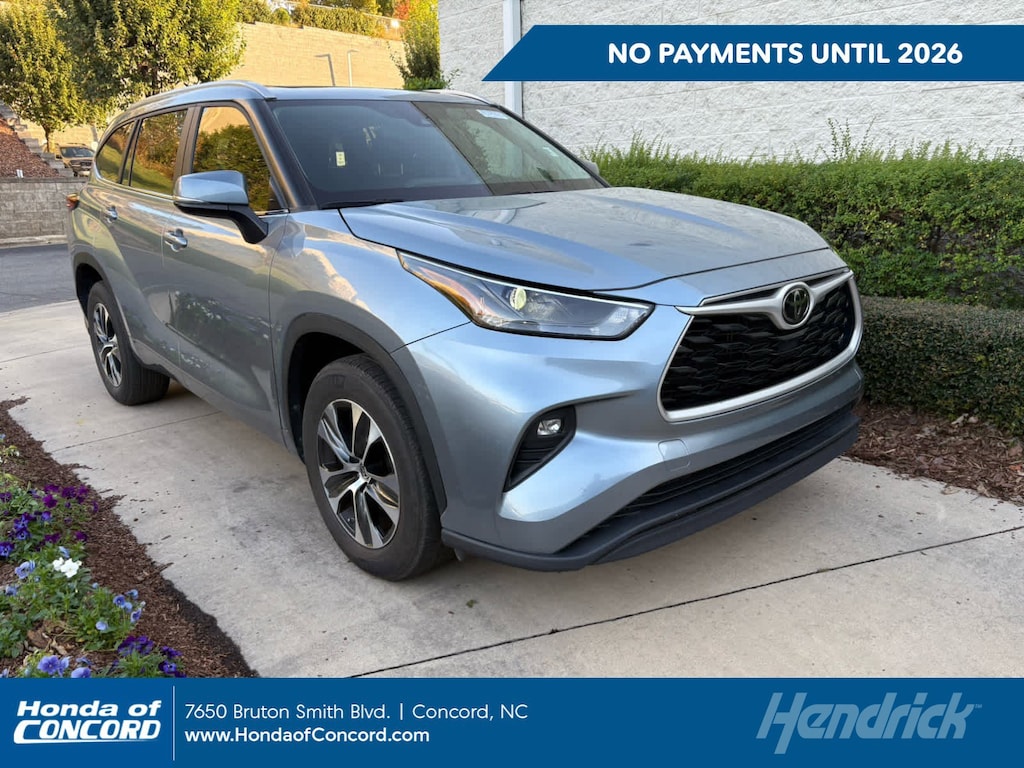 Used 2023 Toyota Highlander XLE SUV