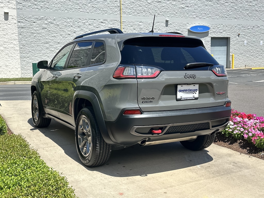 Used 2022 Jeep Cherokee Trailhawk SUV