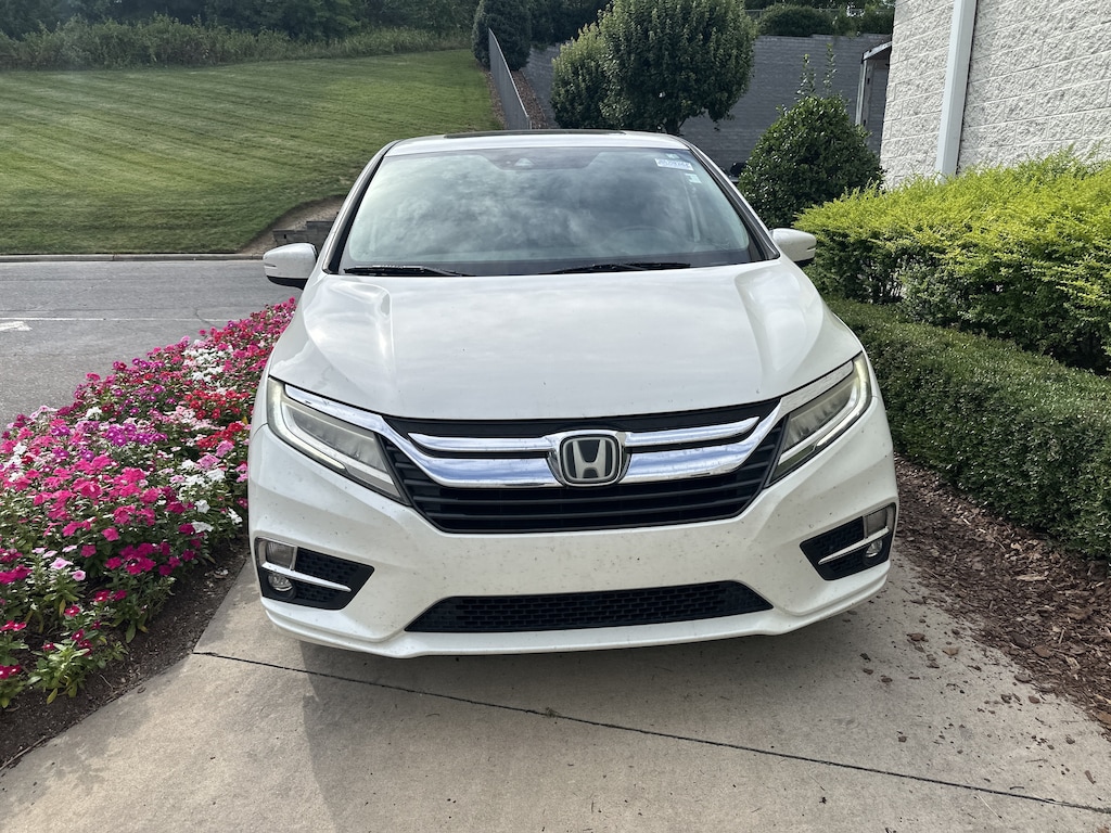 Used 2018 Honda Odyssey Elite Minivan