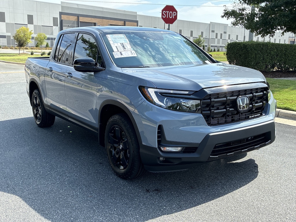 New 2026 Honda Ridgeline Black Edition Two-Tone Pickup