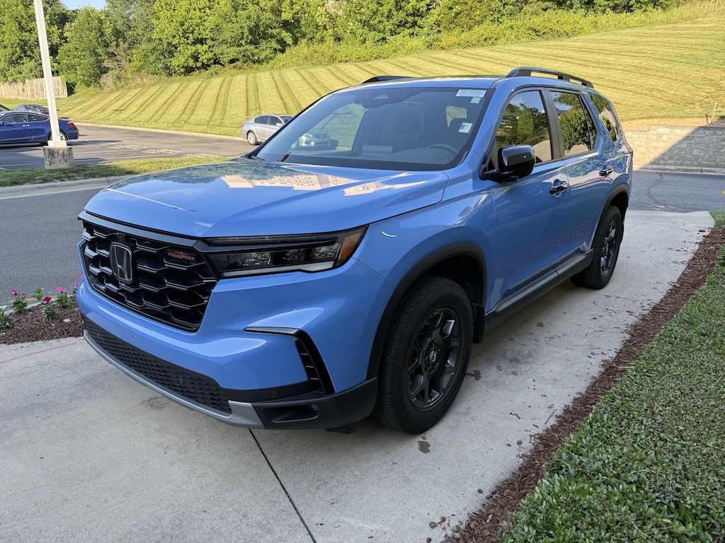 Certified 2024 Honda Pilot TrailSport SUV