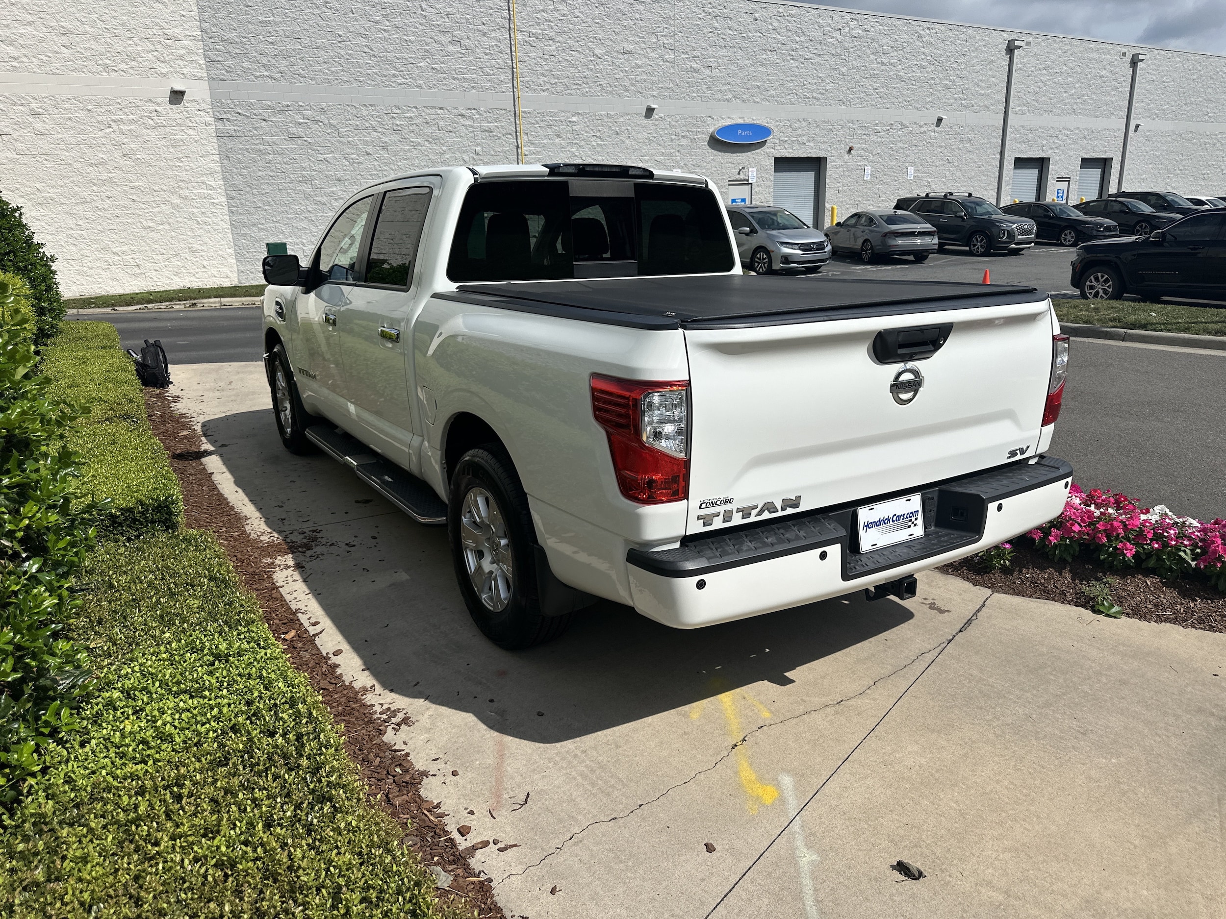 Nissan Titan SV