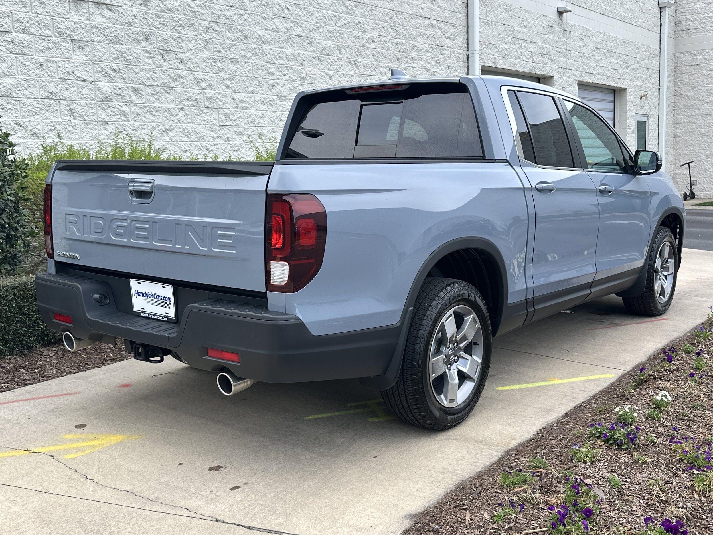 2025 Honda Ridgeline RTL photo 3