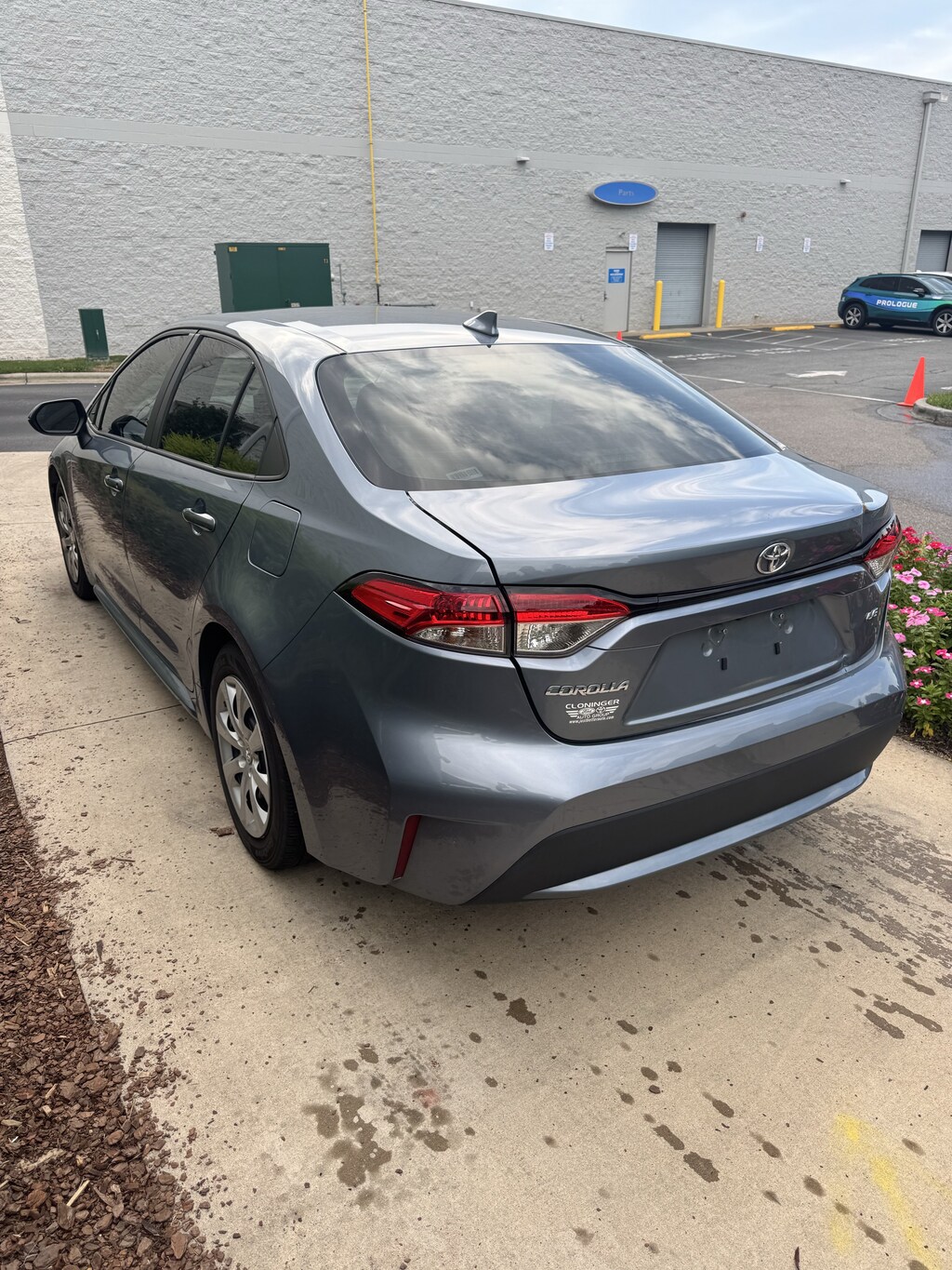 Used 2022 Toyota Corolla LE Sedan