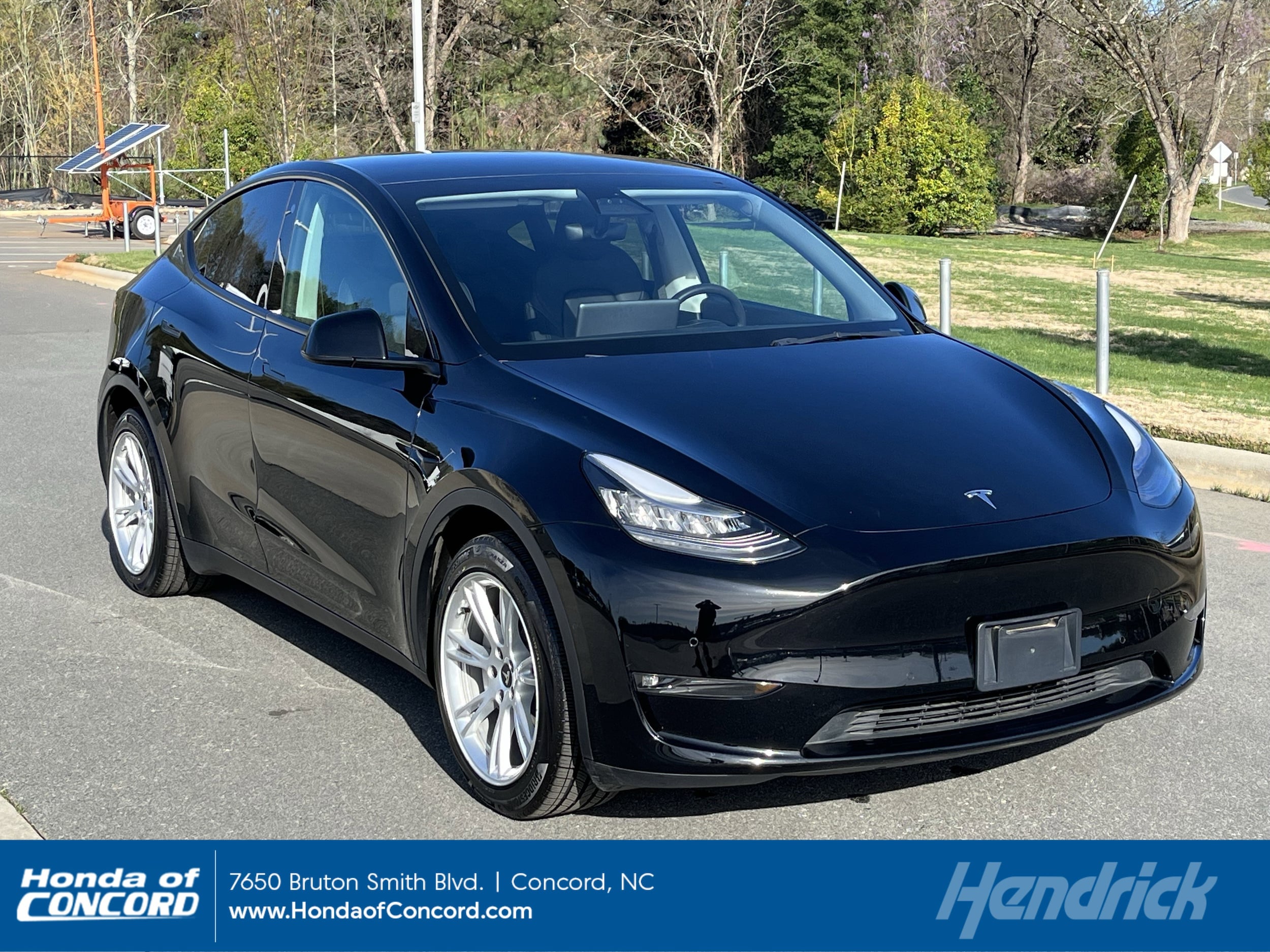 2021 Tesla Model Y Long Range Dual Motor All-Wheel Drive's photo