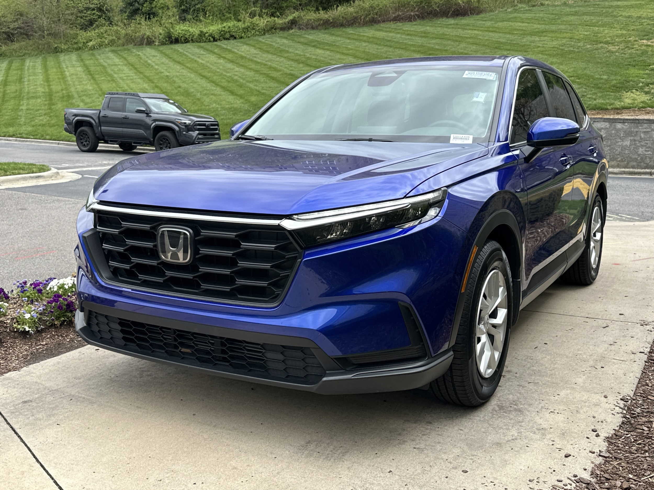 2024 Honda CR-V LX photo 4