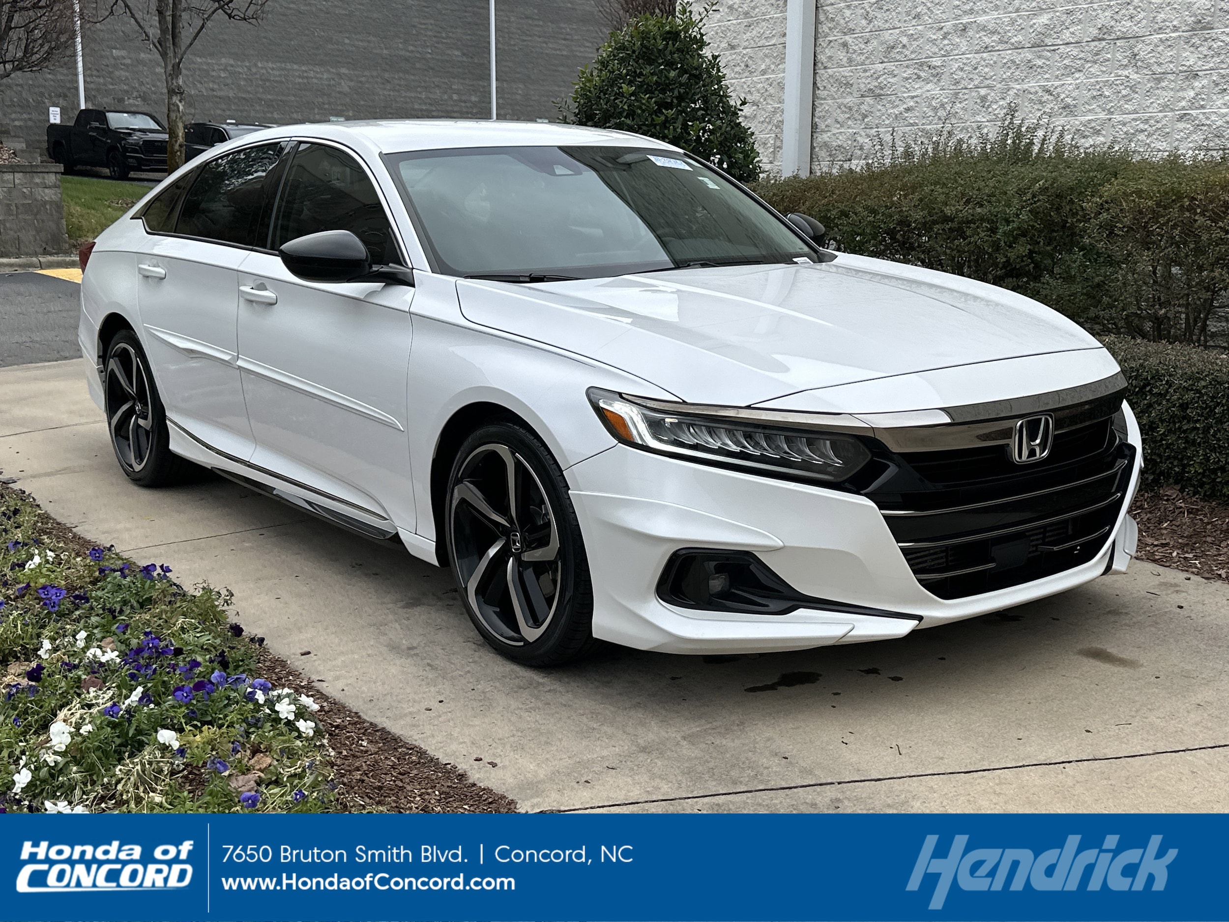 2021 Honda Accord Sport SE's photo