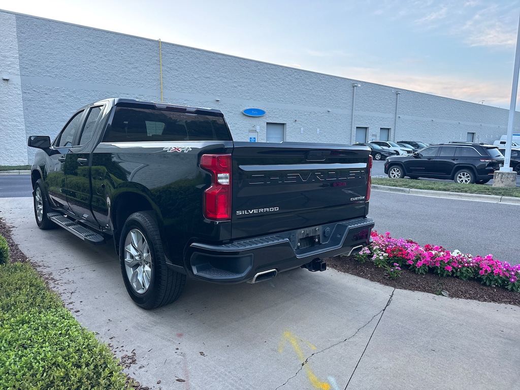 Used 2020 Chevrolet Silverado 1500 Custom Pickup