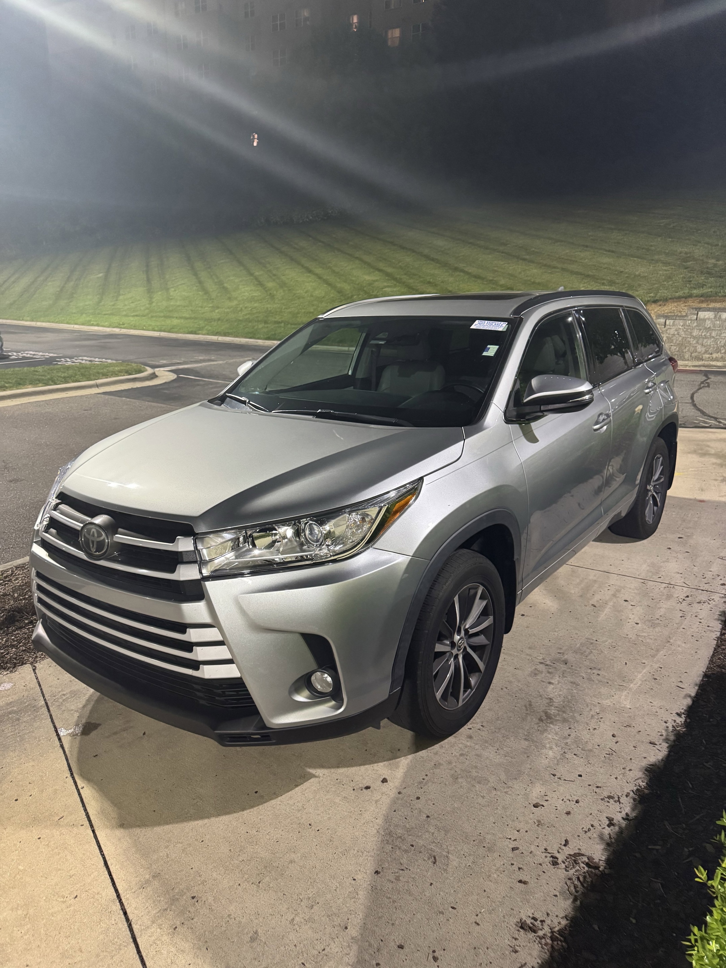 2018 Toyota Highlander XLE photo 3