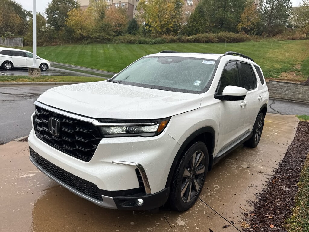 Used 2024 Honda Pilot Elite SUV