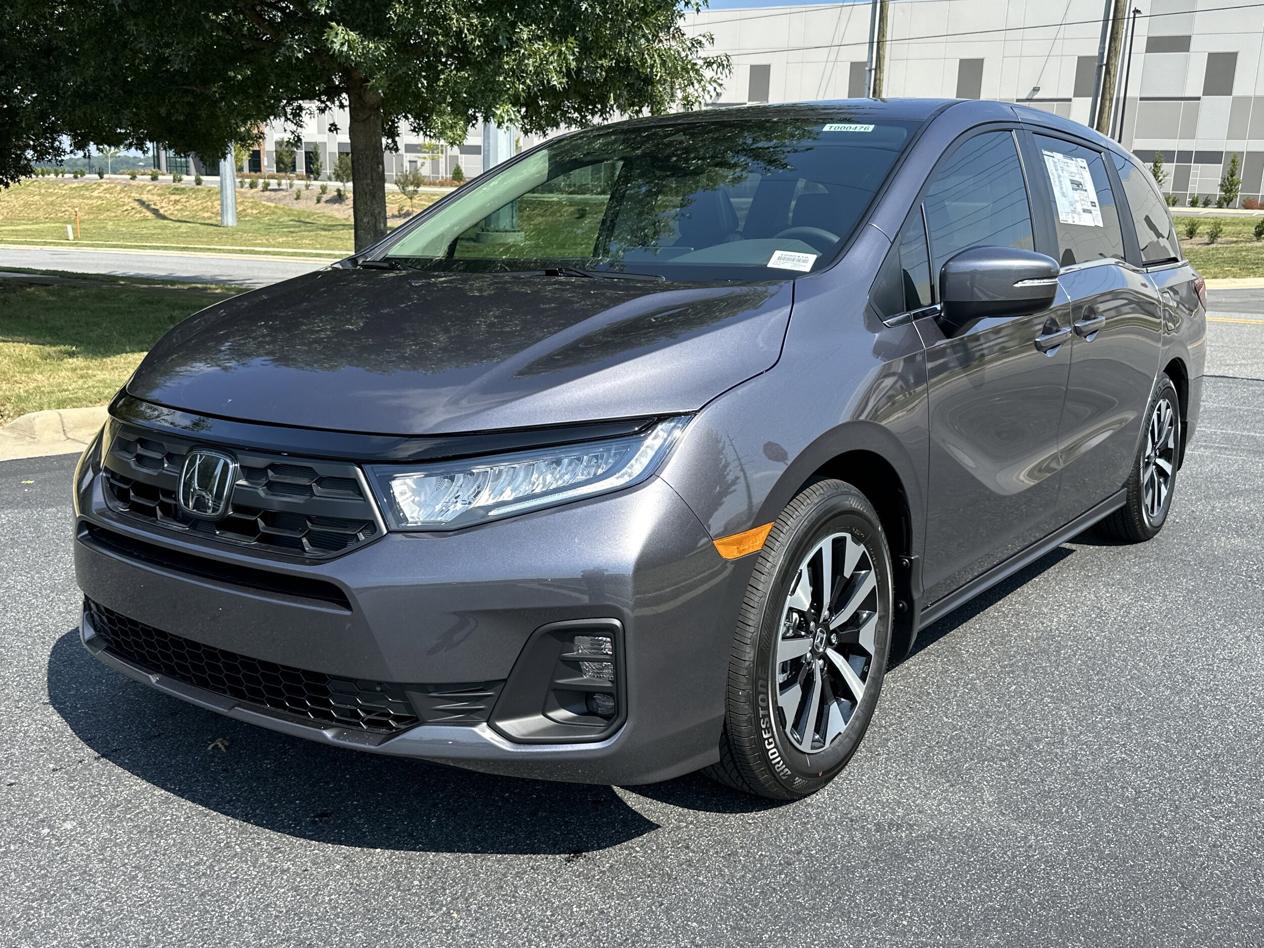 2026 Honda Odyssey EX-L photo 3