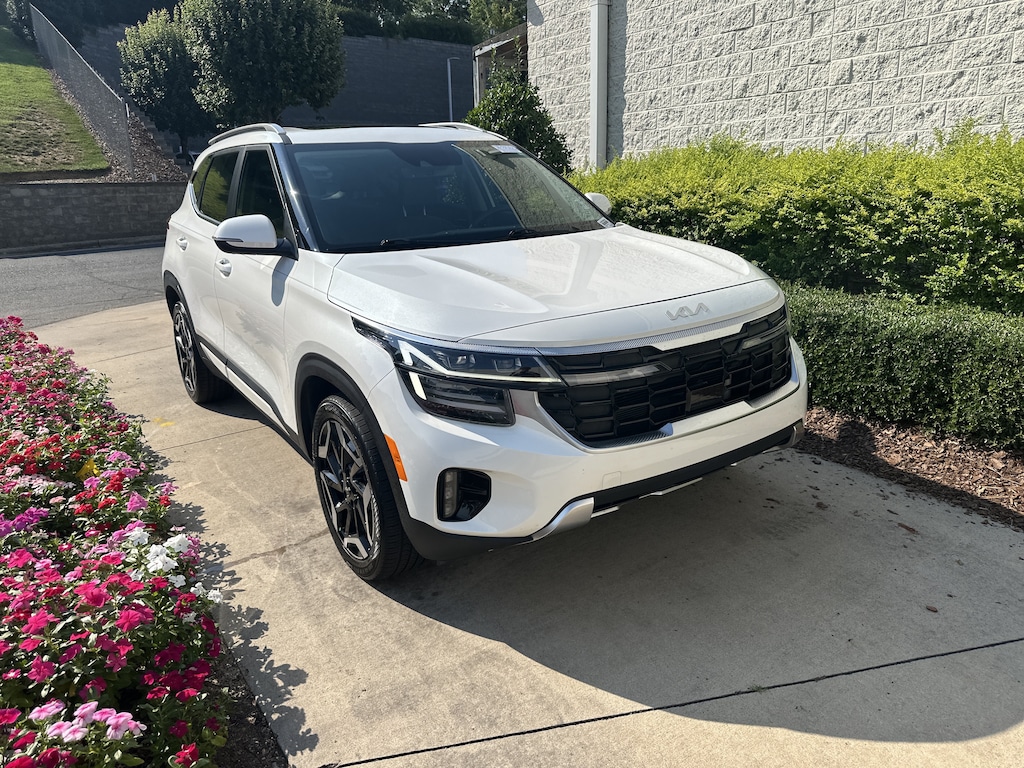 Used 2024 Kia Seltos SX SUV