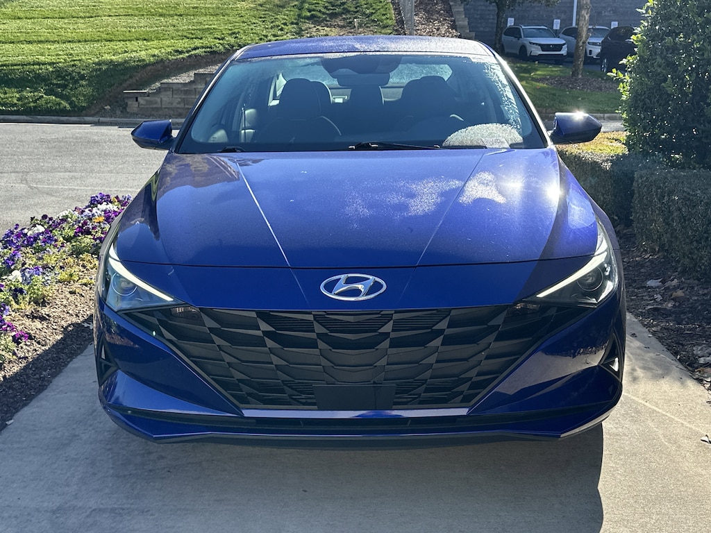 Used 2023 Hyundai Elantra SEL Sedan