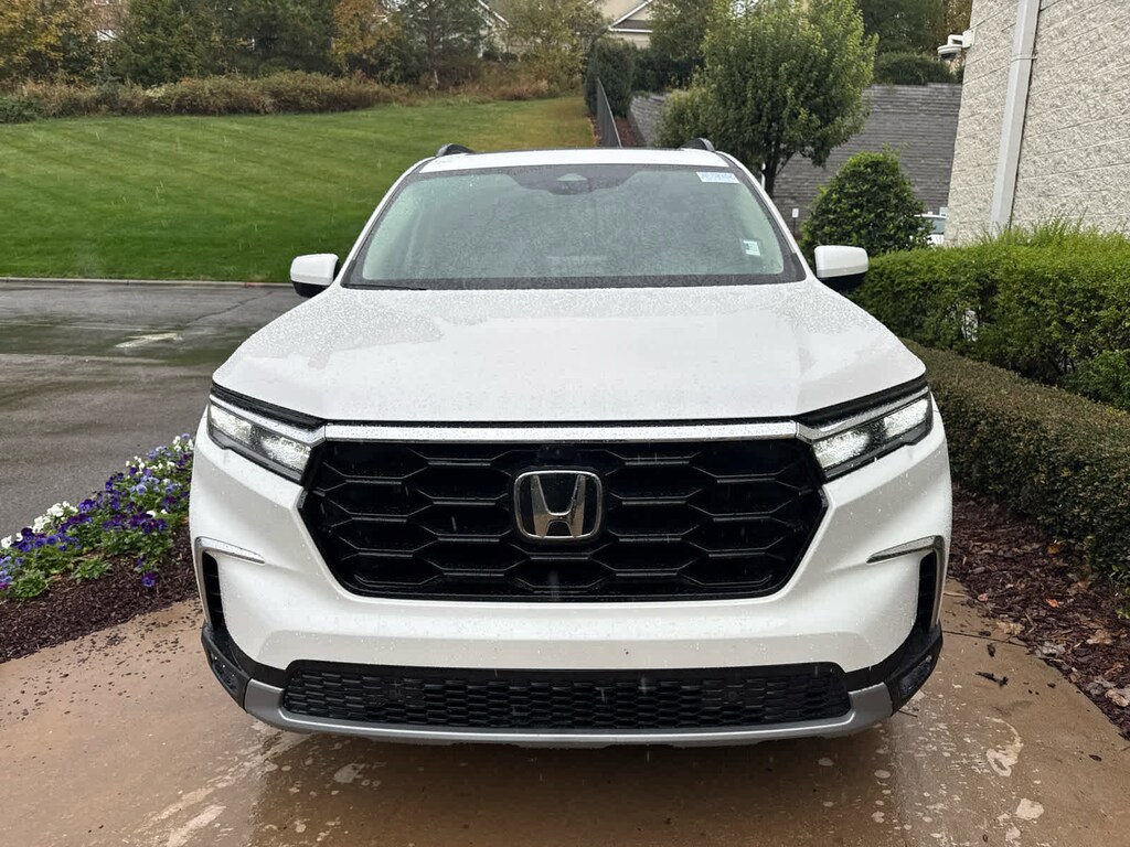 Used 2024 Honda Pilot Elite SUV