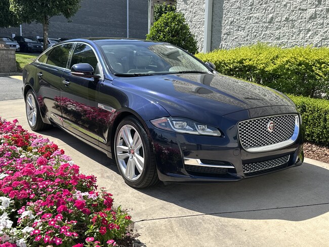 2016 Jaguar XJ XJL Portfolio Sedan