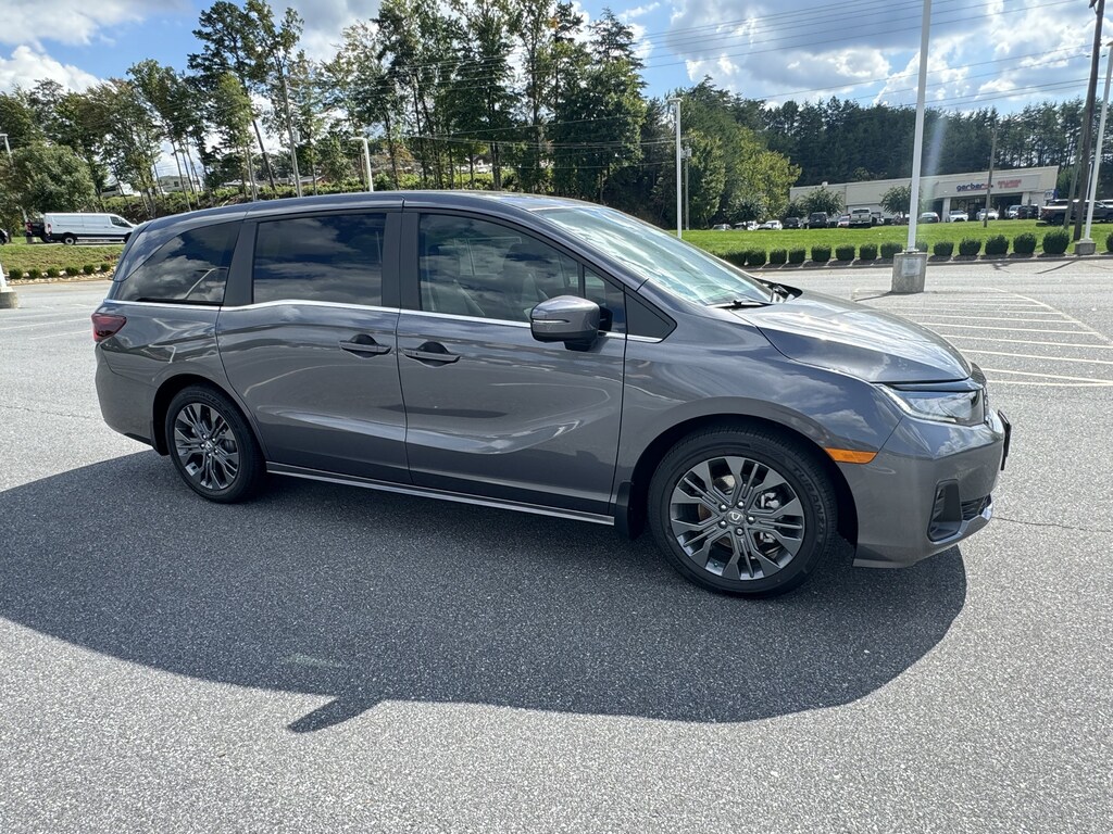 New 2026 Honda Odyssey Touring Minivan