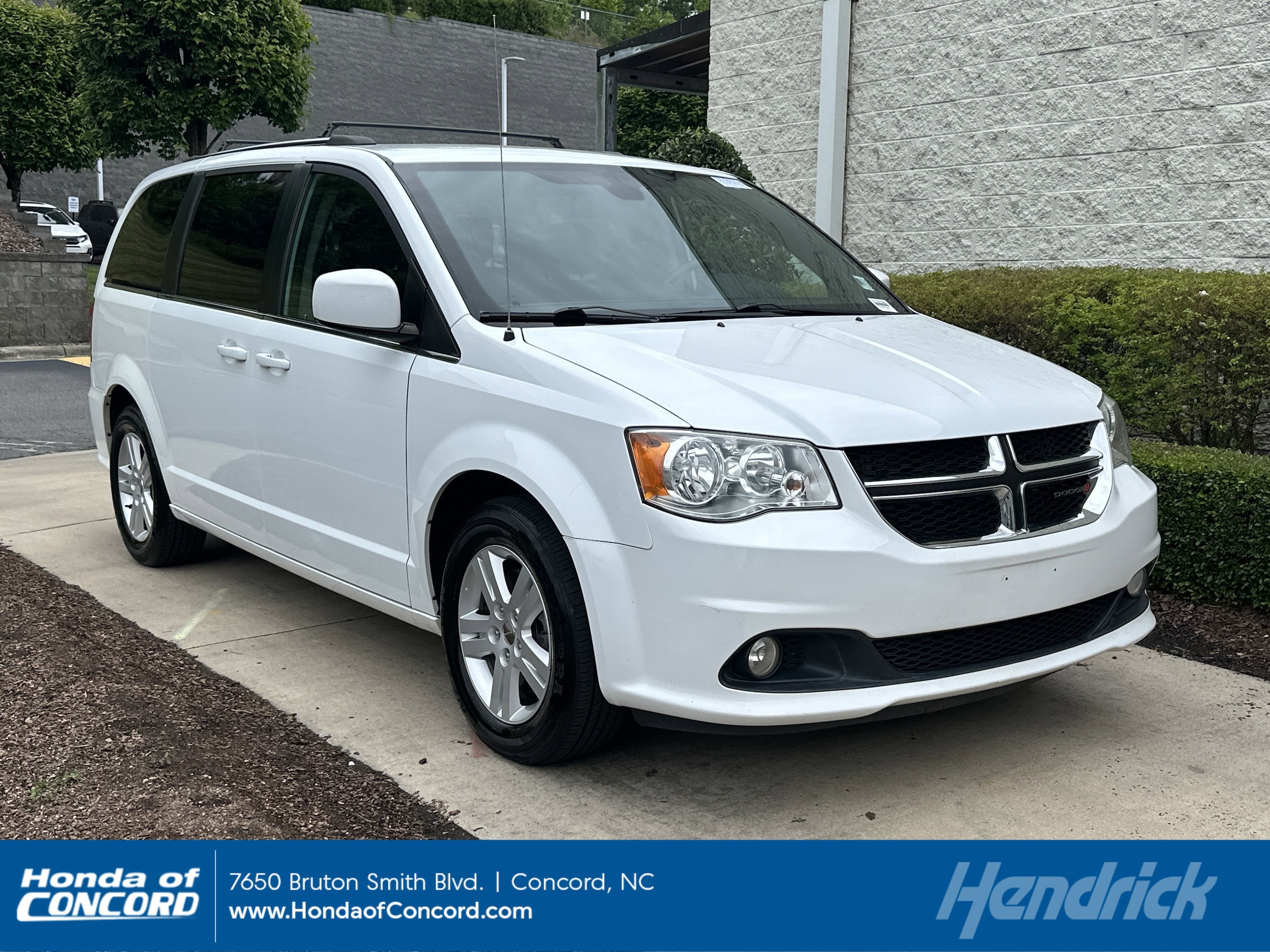 2019 Dodge Grand Caravan SXT's photo