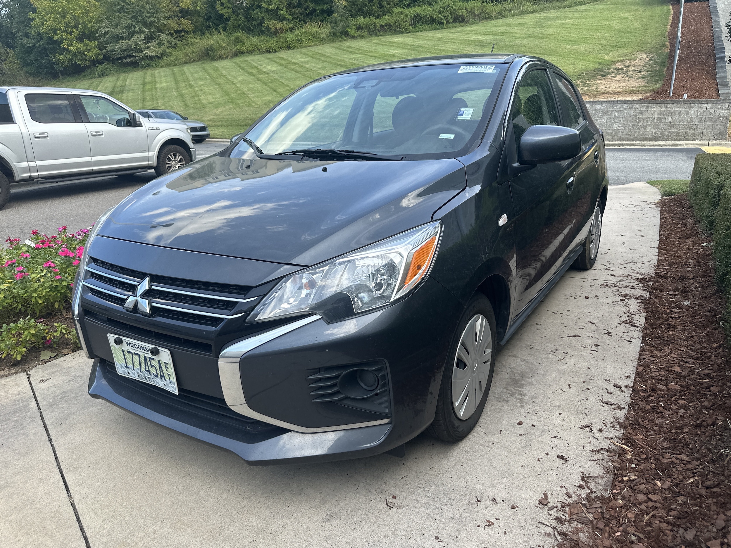 2024 Mitsubishi Mirage ES