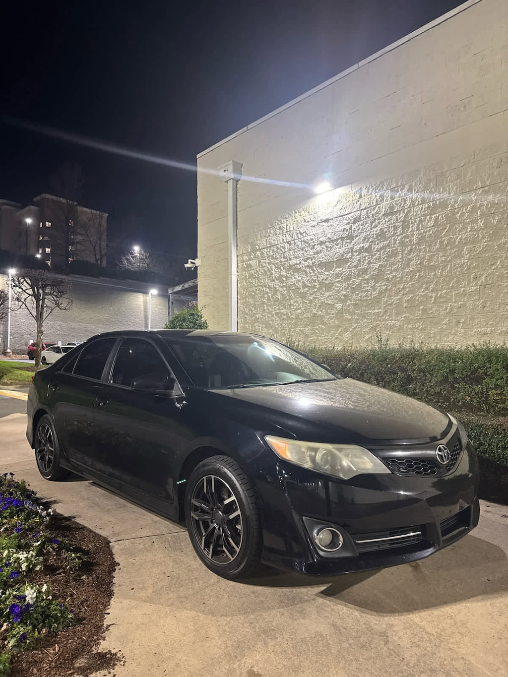 Used 2013 Toyota Camry SE Sedan