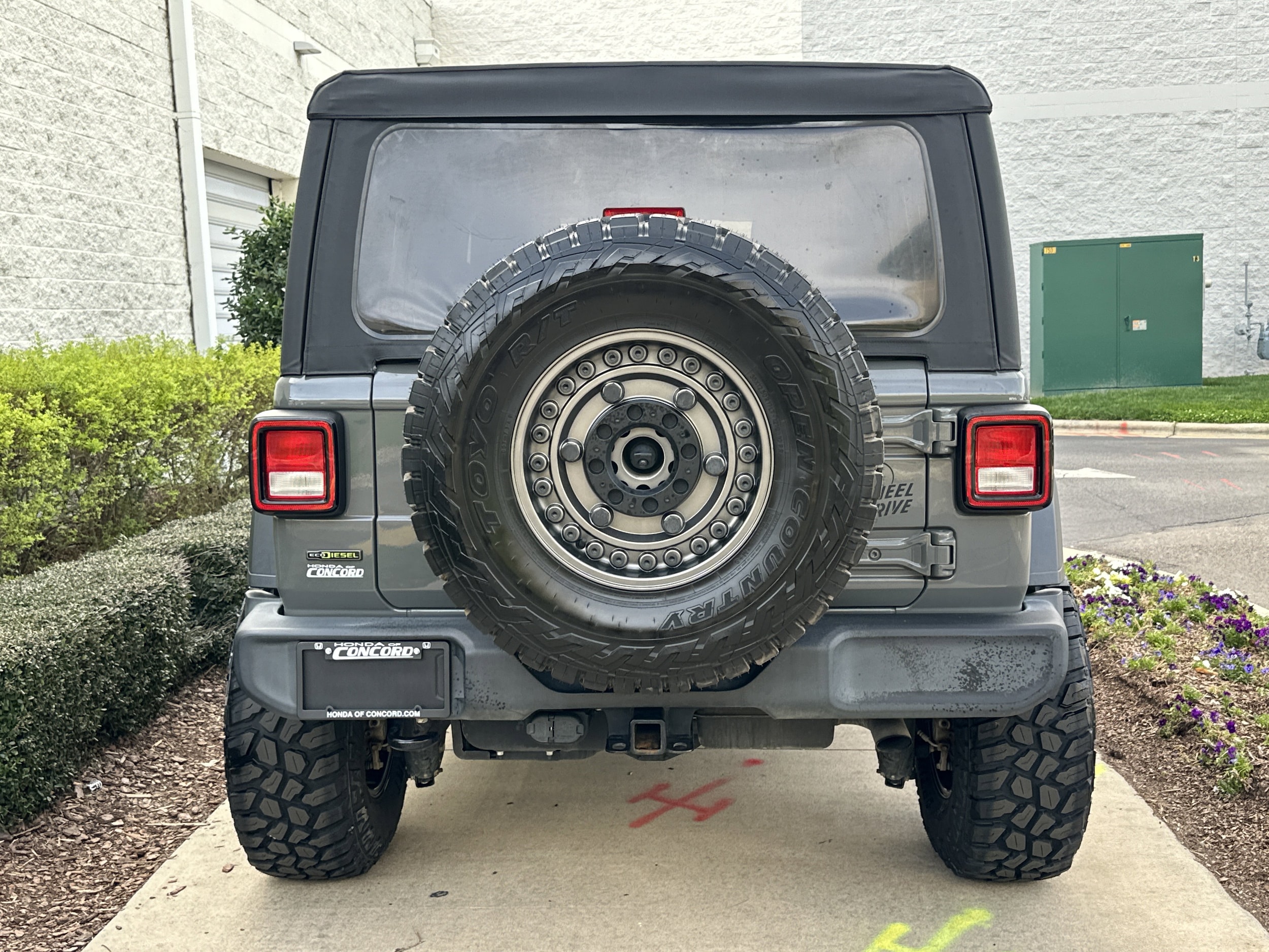 2021 Jeep Wrangler Unlimited Willys photo 6