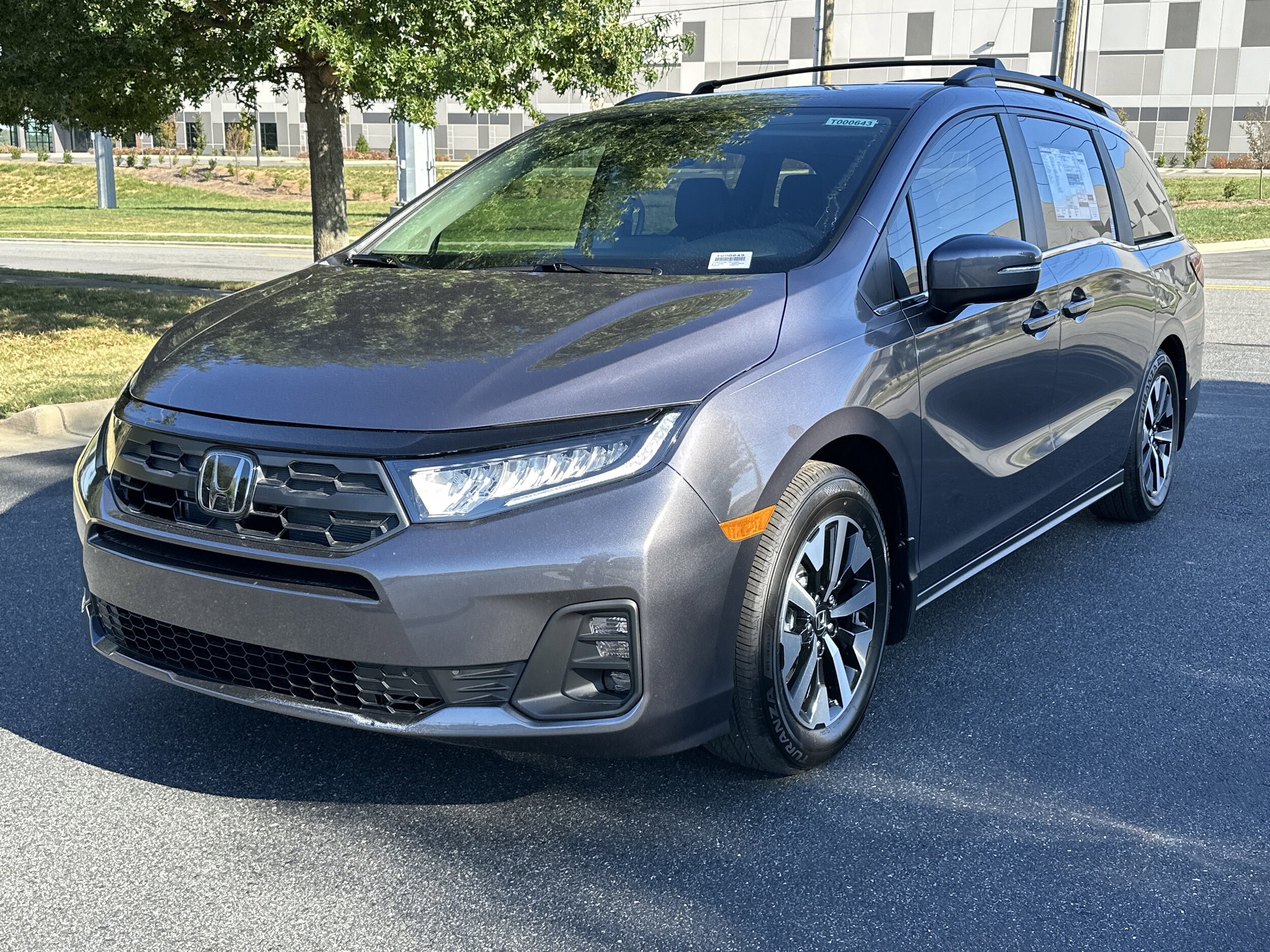 2026 Honda Odyssey EX-L photo 3