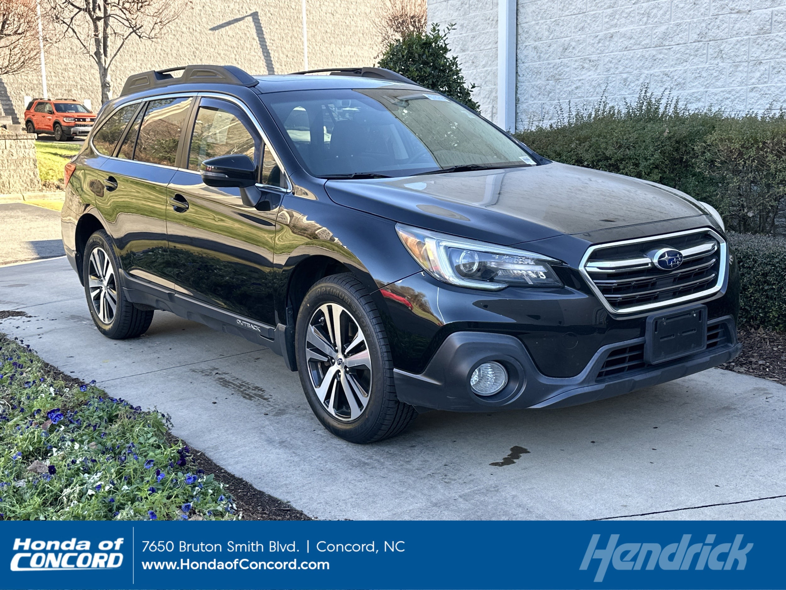 2018 Subaru Outback Limited's photo