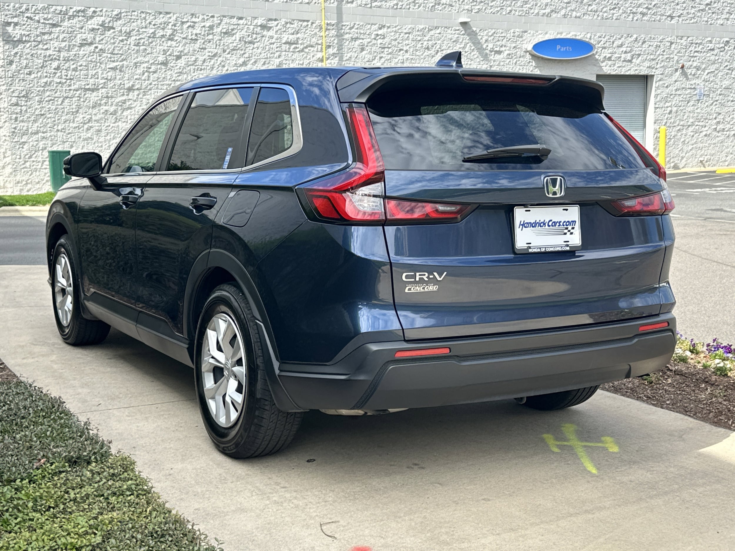 2025 Honda CR-V LX photo 5