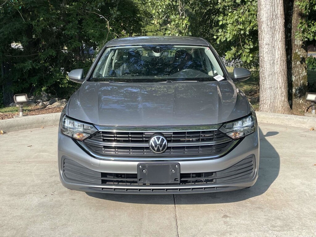 Certified 2024 Volkswagen Jetta SE Sedan